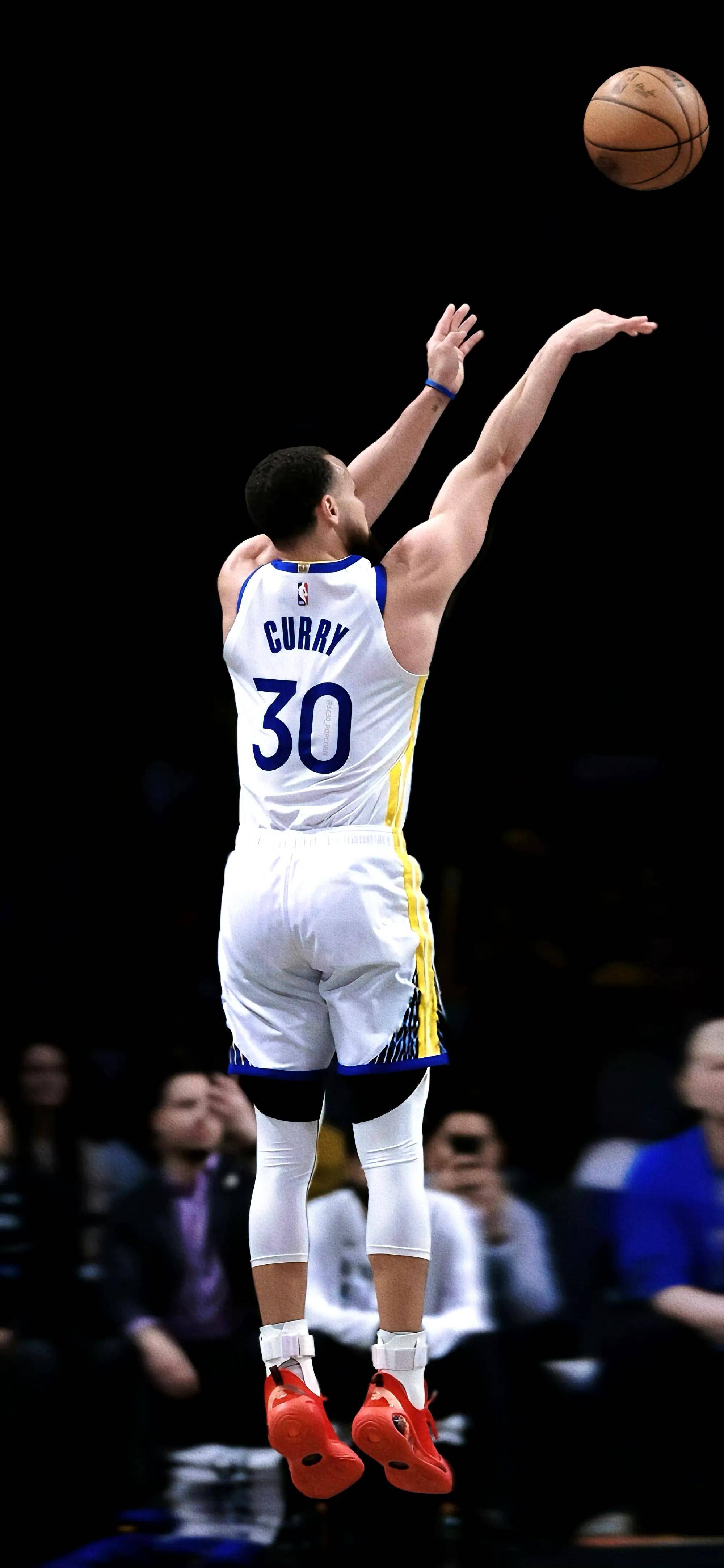 罗体：萨里向洛蒂托要求在一月引进一名高水平中场球员（罗体：萨里请求洛蒂托在冬窗签下一名高水准中场）