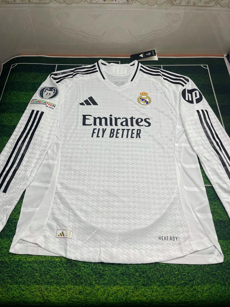 帕雷德斯父亲：我了解一些事情，知道迪巴拉想来博卡（帕雷德斯之父：获悉内情，迪巴拉有意加盟博卡）