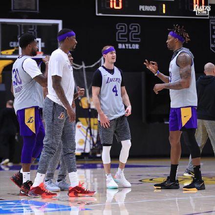 巴萨连续33场西甲进球，创造球队自2019年2月以来最佳纪录（巴萨西甲连场破门达33场，刷新队史自2019年2月以来最佳成绩）