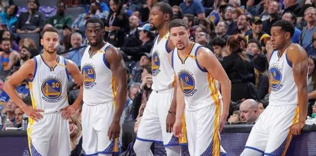 回应嘲讽，巴列卡诺主席：C罗梅西都没有抱怨过我们的更衣室（反击嘲讽！巴列卡诺主席：C罗、梅西从未抱怨我们的更衣室）