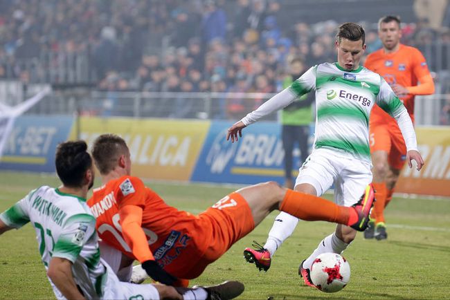 对于红黑军 对于红黑军